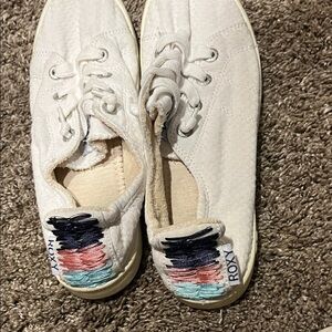 Roxy White Canvas Kids Slip-On Sneakers with Pink Teal and Black Heel Stitch